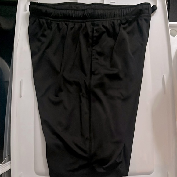 Kids Athletic Works Black Performance Shorts - Picture 5 of 5